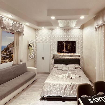 Luxury Holidays Napels Buitenkant foto