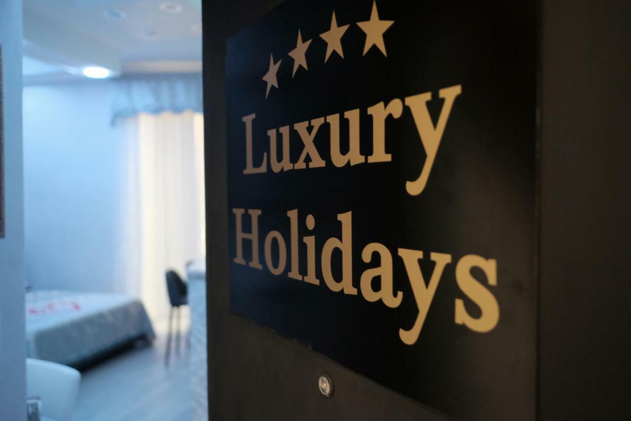 Luxury Holidays Napels Buitenkant foto